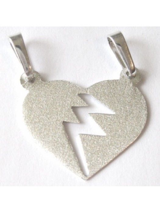 Srebrni privezak - srce podeljeno na dva dela - polomljeno srce - diamantirani medaljon